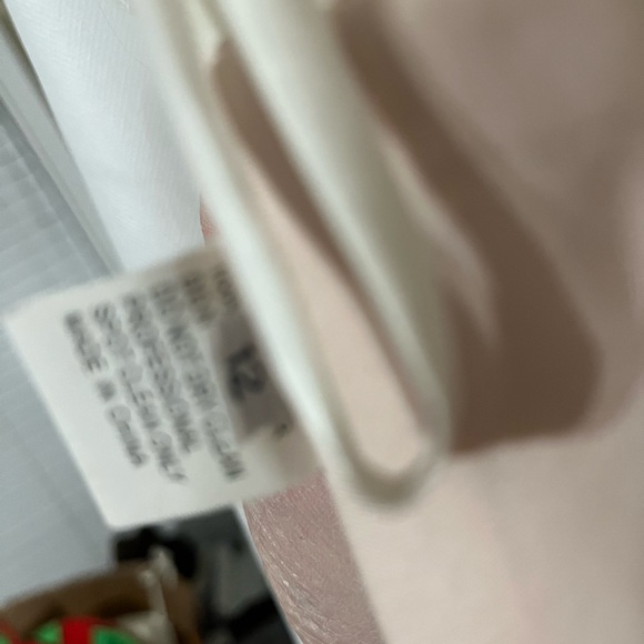 A contemporary white lace and tulle wedding dress with - Picture 11 of 14